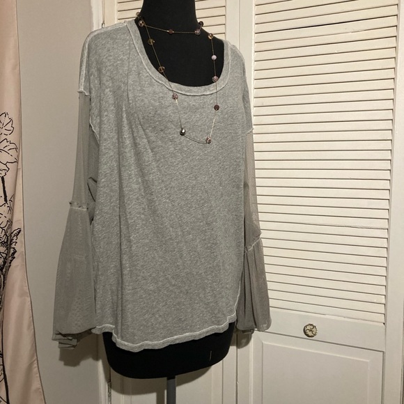 Free People top - Picture 2 of 4